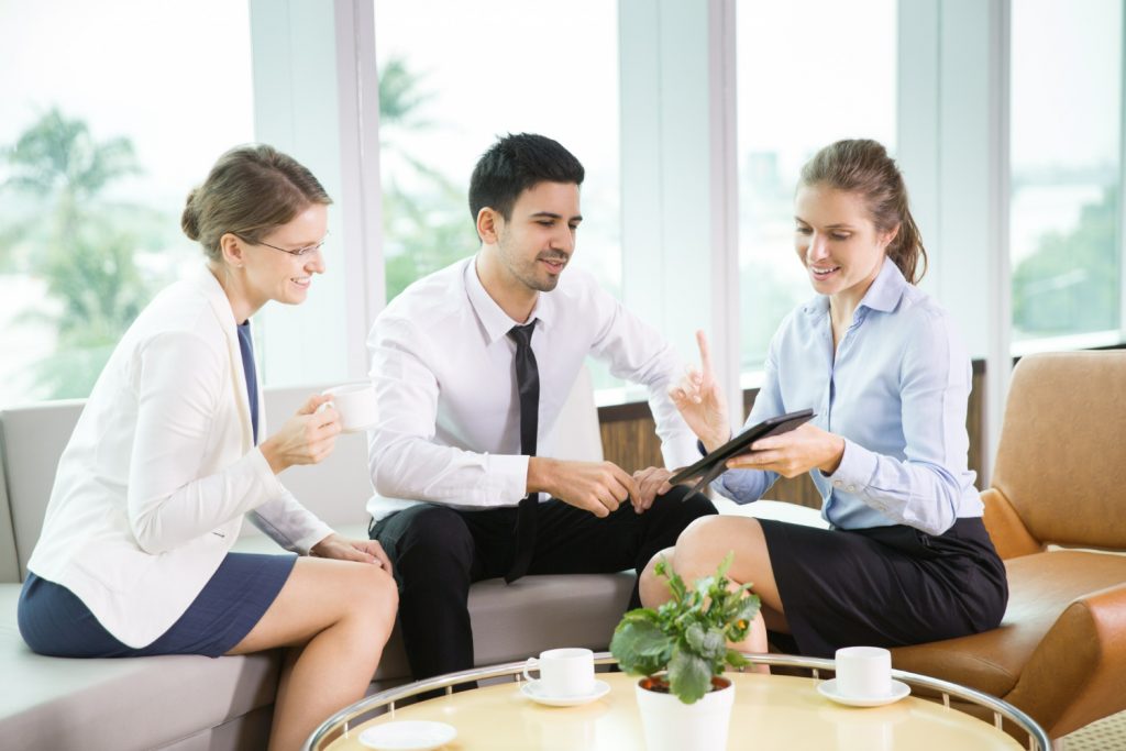 business people using tablet cafe 1