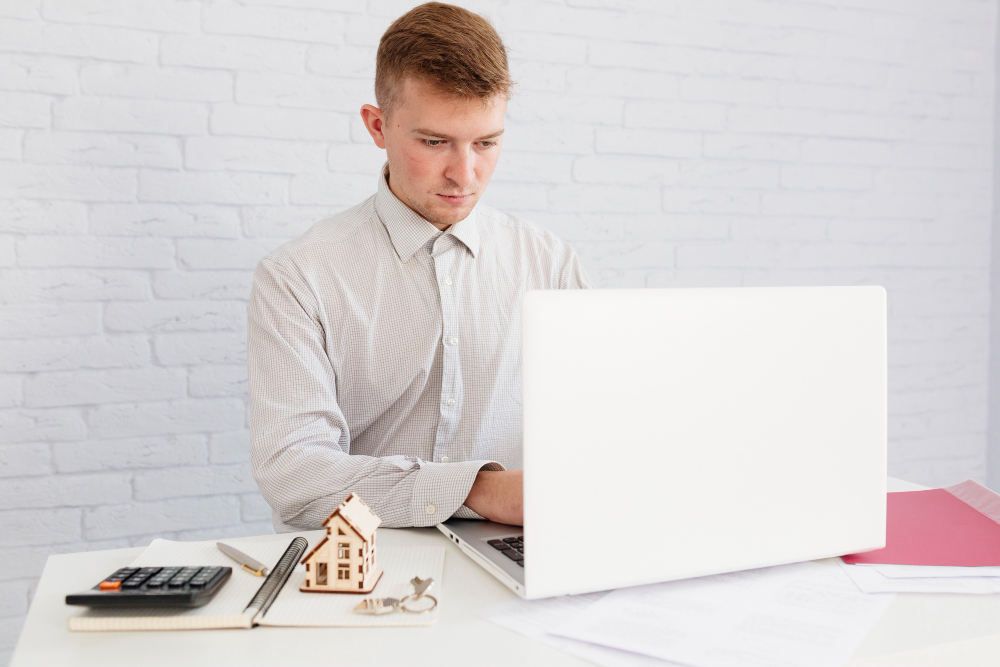 Navigating Homeownership in the Gig Economy: Real Estate Challenges for Freelancers