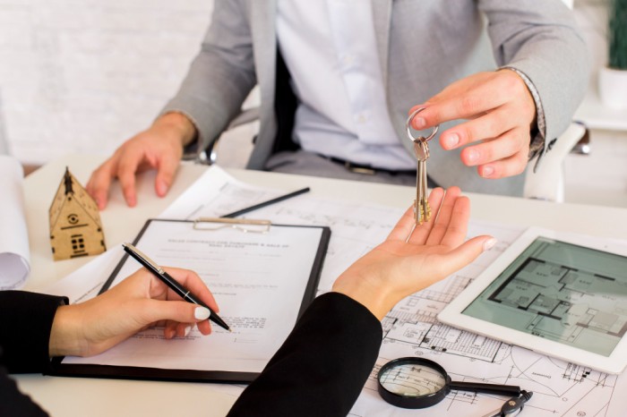 Top Hacks for First-Time Homebuyers in Competitive Markets