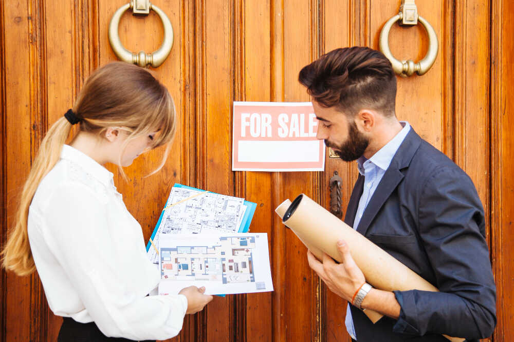 5 Common Real Estate Myths Debunked – Just in Time for the Holidays!